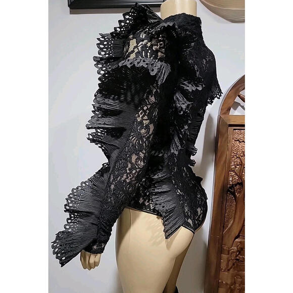 The Sang ~ Dramatic Ruffles Lace Black Size L Ladies Bodysuit Zip Back #01 - Picture 7 of 13